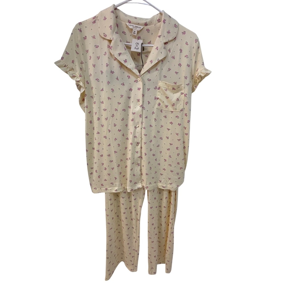Laura Ashley Womens Pajama Set Yellow Pink Floral Rose Short Sleeve Pants M NEW